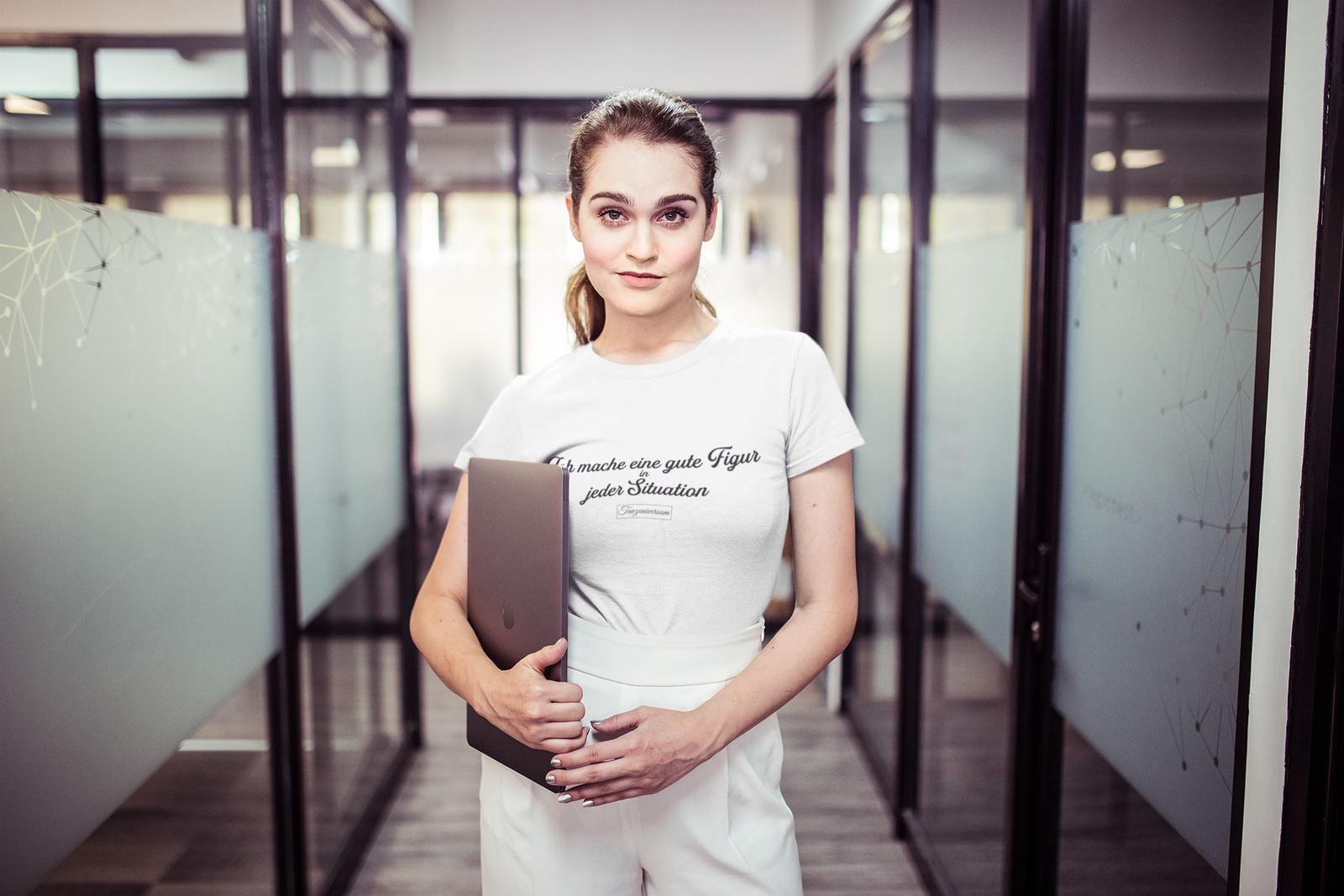 Business T-Shirt und Tipps für Büro Look, Büro T-Shirt Serie, Teil 3/3
