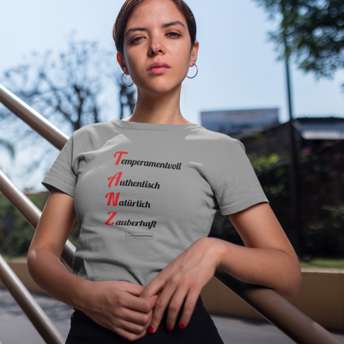 Tanz t shirt für Damen als bequemes Oberteil für den Tanzkurs.