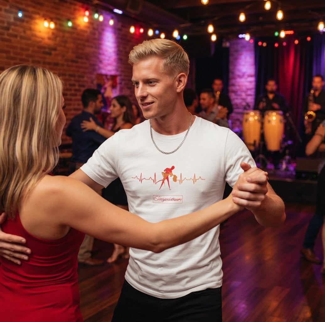 Herzschlag Tanz T-Shirt Herren mit modernem Tanzmotiv für Social Dance und Tanztraining.