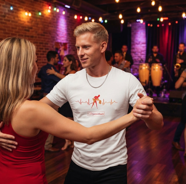 Herzschlag Tanz T-Shirt Herren mit modernem Tanzmotiv für Social Dance und Tanztraining.